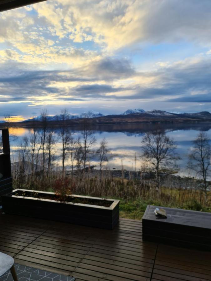 Great House With Amazing Location!!Sea & Mountain View! Kvaloya Exterior foto